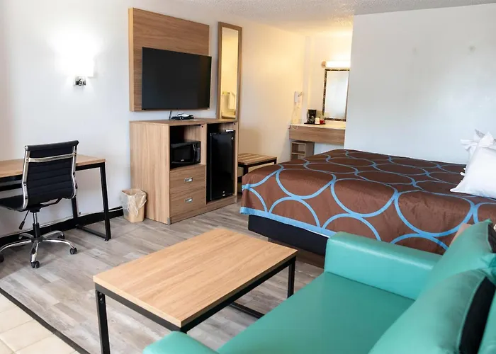Motel Super 8 By Wyndham Newcastle